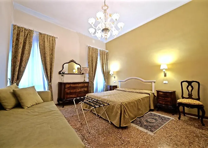 Chandeliers Apartment