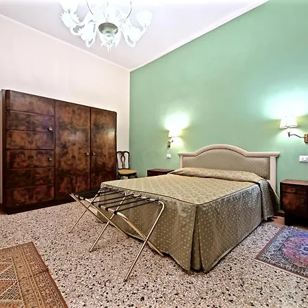Chandeliers Apartment Venezia Esterno foto
